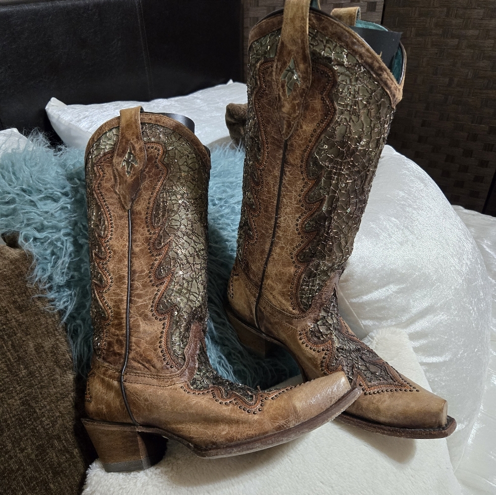 Boots By Corral Size 8 EUC!!! - Picture 6 of 13
